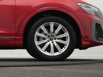 AUDI Q8 50 TDI quattro tiptronic  S line 8-fach