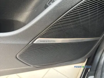 AUDI Q8 50 TDI S-Line Matrix Pano. B&O AHK Standhzg.