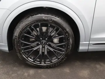 AUDI Q8 S-Line 50TDI quattro   Pano  Matrix  B&O  AHK