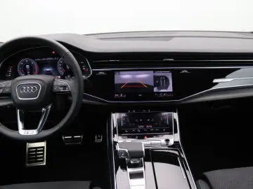 AUDI Q8 S-Line 50TDI quattro   Pano  Matrix  B&O  AHK