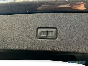 AUDI Q8 50TDI quattro S-line AIR Matrix Memory ACC B&