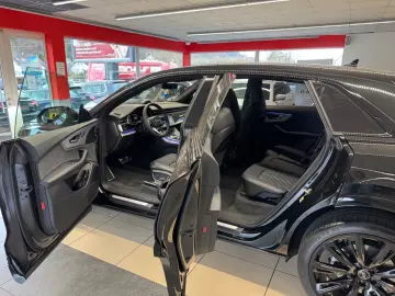 AUDI Q8 50TDI S-Line Black 23zoll Allradlenk.Pano B&0