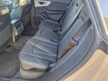 AUDI Q8 60 TFSie 2x S LINE BLACK 22Z. ACC PANO B&O