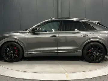 AUDI Q8 60 TFSI e quattro S-Line 23Zoll PANORAMA LASE