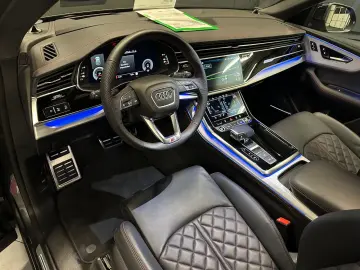 AUDI Q8 60 TFSI e quattro S-Line 23Zoll PANORAMA LASE