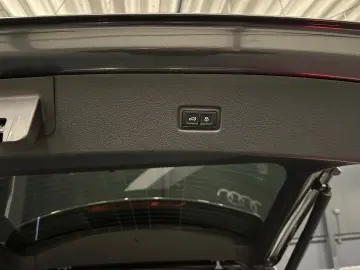 AUDI Q8 60 TFSI e quattro S-Line 23Zoll PANORAMA LASE