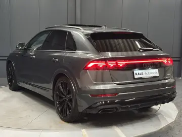 AUDI Q8 60 TFSI e quattro S-Line 23Zoll PANORAMA LASE