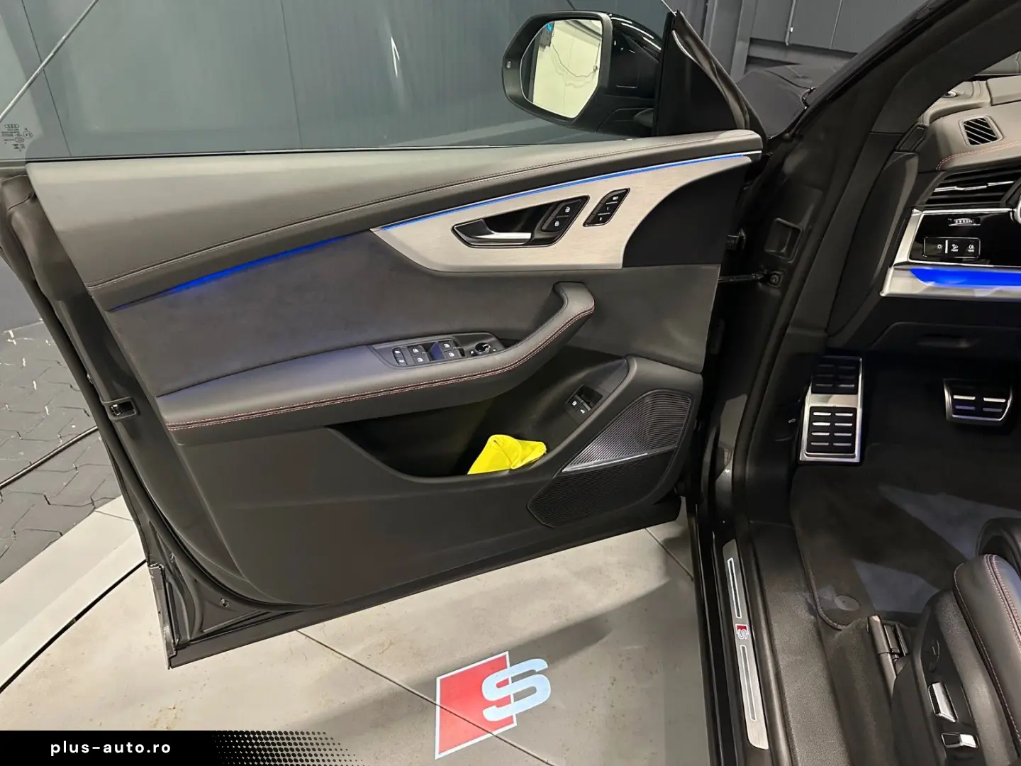 AUDI Q8 60 TFSI e quattro S-Line 23Zoll PANORAMA LASE