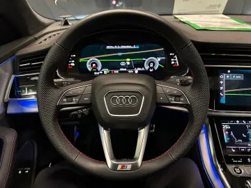 AUDI Q8 60 TFSI e quattro S-Line 23Zoll PANORAMA LASE