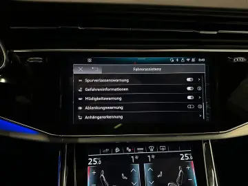 AUDI Q8 60 TFSI e quattro S-Line 23Zoll PANORAMA LASE