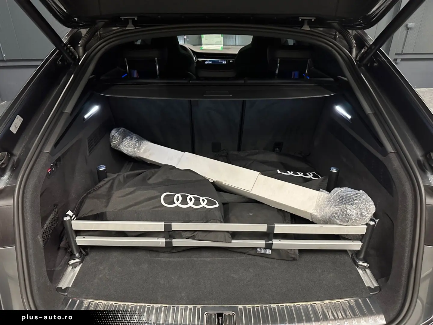 AUDI Q8 60 TFSI e quattro S-Line 23Zoll PANORAMA LASE