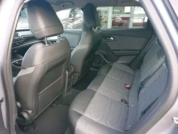 CITROEN C5X Hybrid 225 e-EAT8 FEEL PACK SHZ Drive-Assist