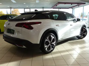 CITROEN C5X 1.2 PureTech 130 SHINE ACC LED Navi 2xKlima