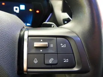 CITROEN C5X 1.2 PureTech 130 SHINE ACC LED Navi 2xKlima