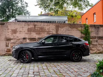 BMW X4 xDrive20d M Sport PANO KAMERA ALLBLACK 20ZOLL