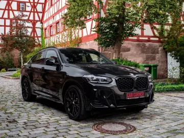 BMW X4 xDrive20d M Sport PANO KAMERA ALLBLACK 20ZOLL