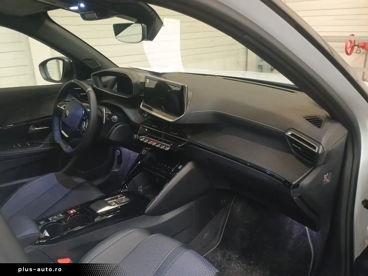 PEUGEOT 2008 Hybrid 145 GT Klima Navi Rückfahrkamera