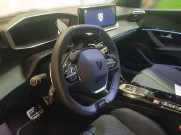 PEUGEOT 2008 Hybrid 145 GT Klima Navi Rückfahrkamera