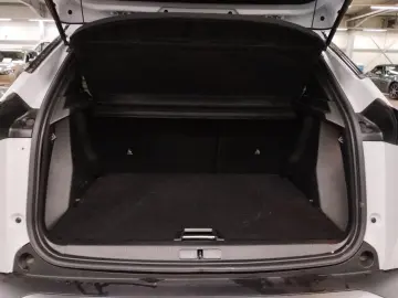 PEUGEOT Neuer 2008 GT HYBRID 145 e-DSC6  360 KAMERA