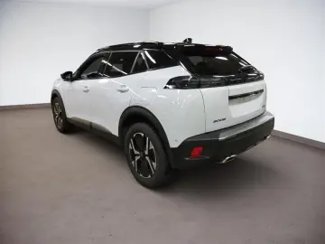 PEUGEOT Neuer 2008 GT HYBRID 145 e-DSC6  360 KAMERA