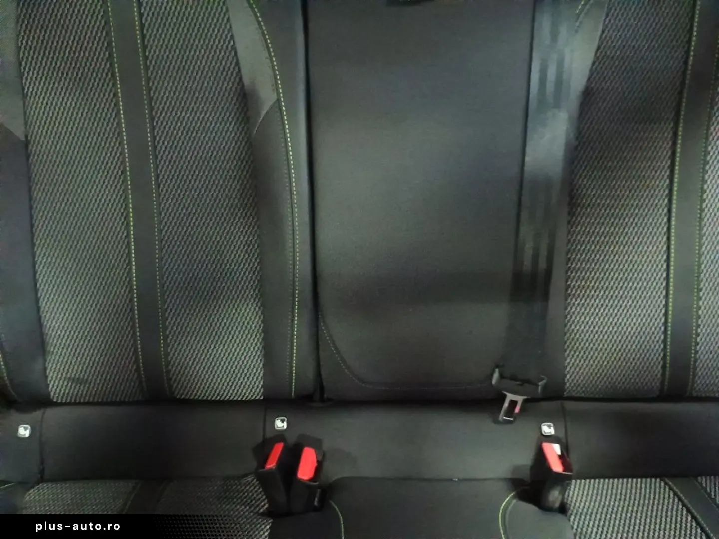 PEUGEOT Neuer 2008 GT HYBRID 145 e-DSC6  360 KAMERA