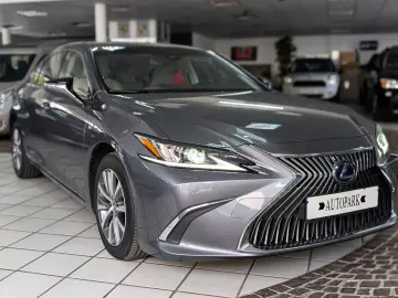 LEXUS ES 300H ACC Leder ESD Kamera 8-FACH