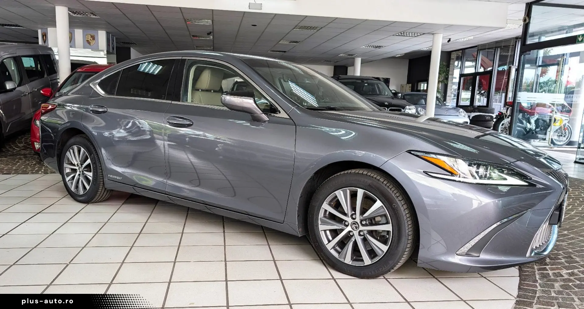 LEXUS ES 300H ACC Leder ESD Kamera 8-FACH