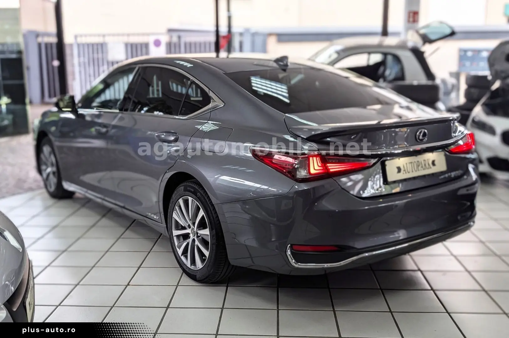 LEXUS ES 300H ACC Leder ESD Kamera 8-FACH