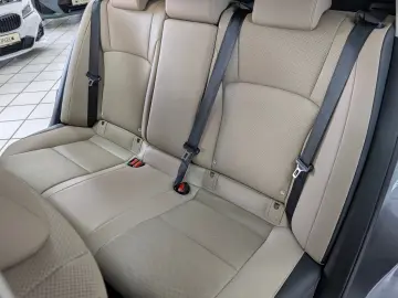 LEXUS ES 300H ACC Leder ESD Kamera 8-FACH