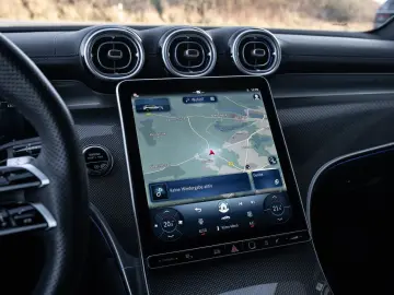 MERCEDES-BENZ GLC 300 d AMG Line 4Matic