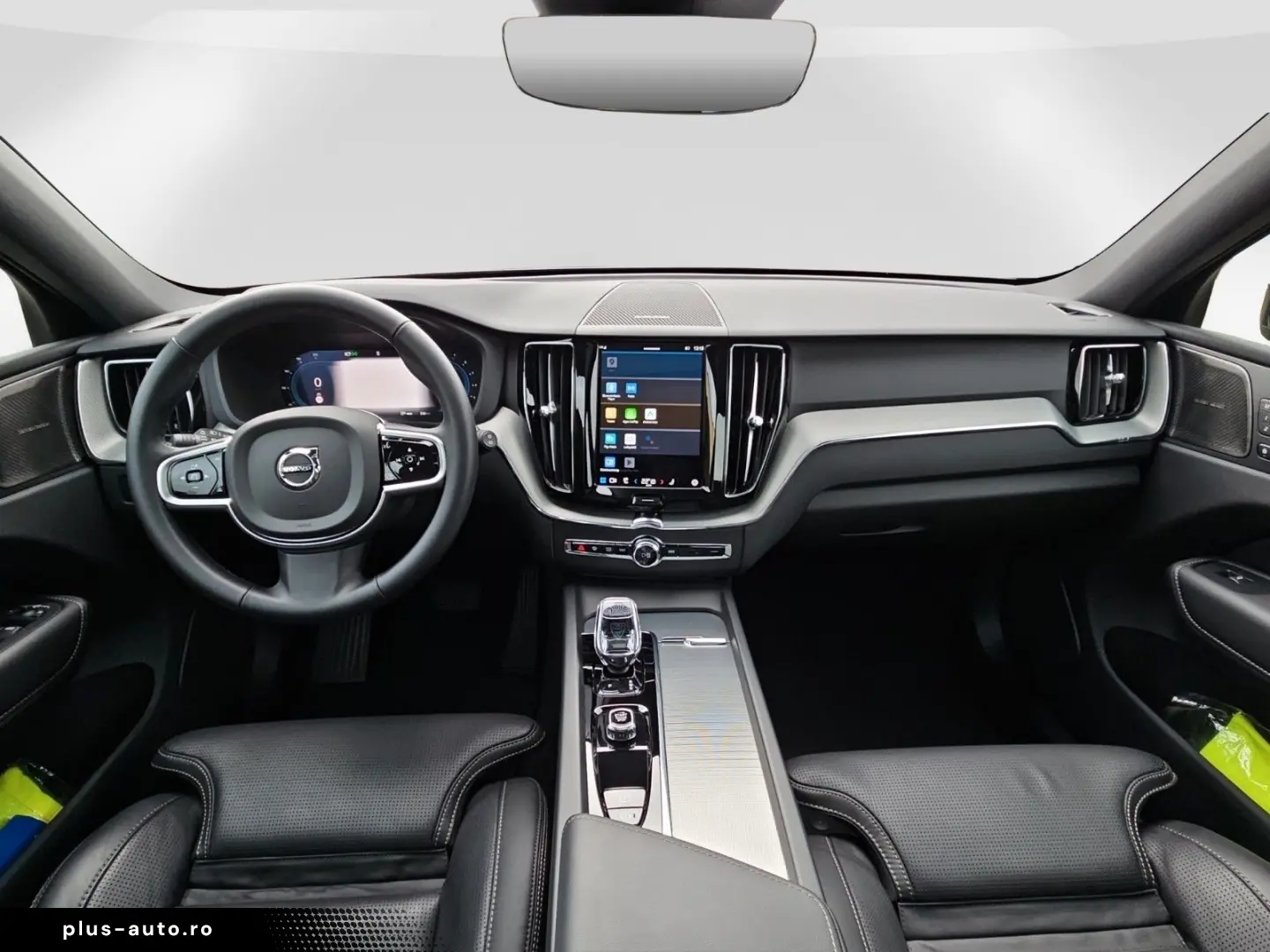 VOLVO XC60 B5 Plus Black Edition AWD Pano 360  H&K