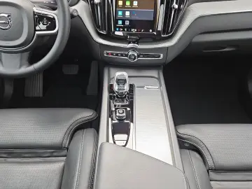 VOLVO XC60 B5 Plus Black Edition AWD Pano 360  H&K