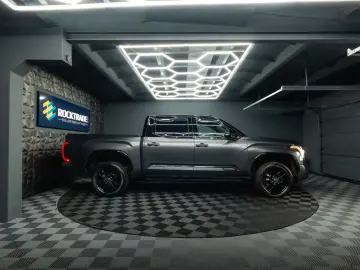 TOYOTA Tundra PLATINUM 3.4L V6 4x4