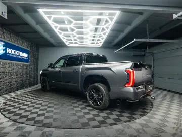 TOYOTA Tundra PLATINUM 3.4L V6 4x4