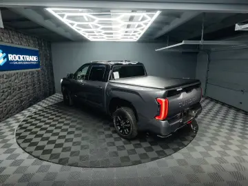 TOYOTA Tundra PLATINUM 3.4L V6 4x4