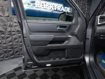 TOYOTA Tundra PLATINUM 3.4L V6 4x4