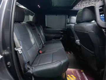 TOYOTA Tundra PLATINUM 3.4L V6 4x4