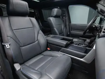 TOYOTA Tundra PLATINUM 3.4L V6 4x4