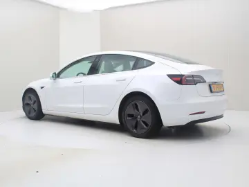 TESLA Model 3 Standard RWD Plus 93% SoH [ Weiß LEDER L