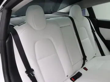 TESLA Model 3 Standard RWD Plus 93% SoH [ Weiß LEDER L
