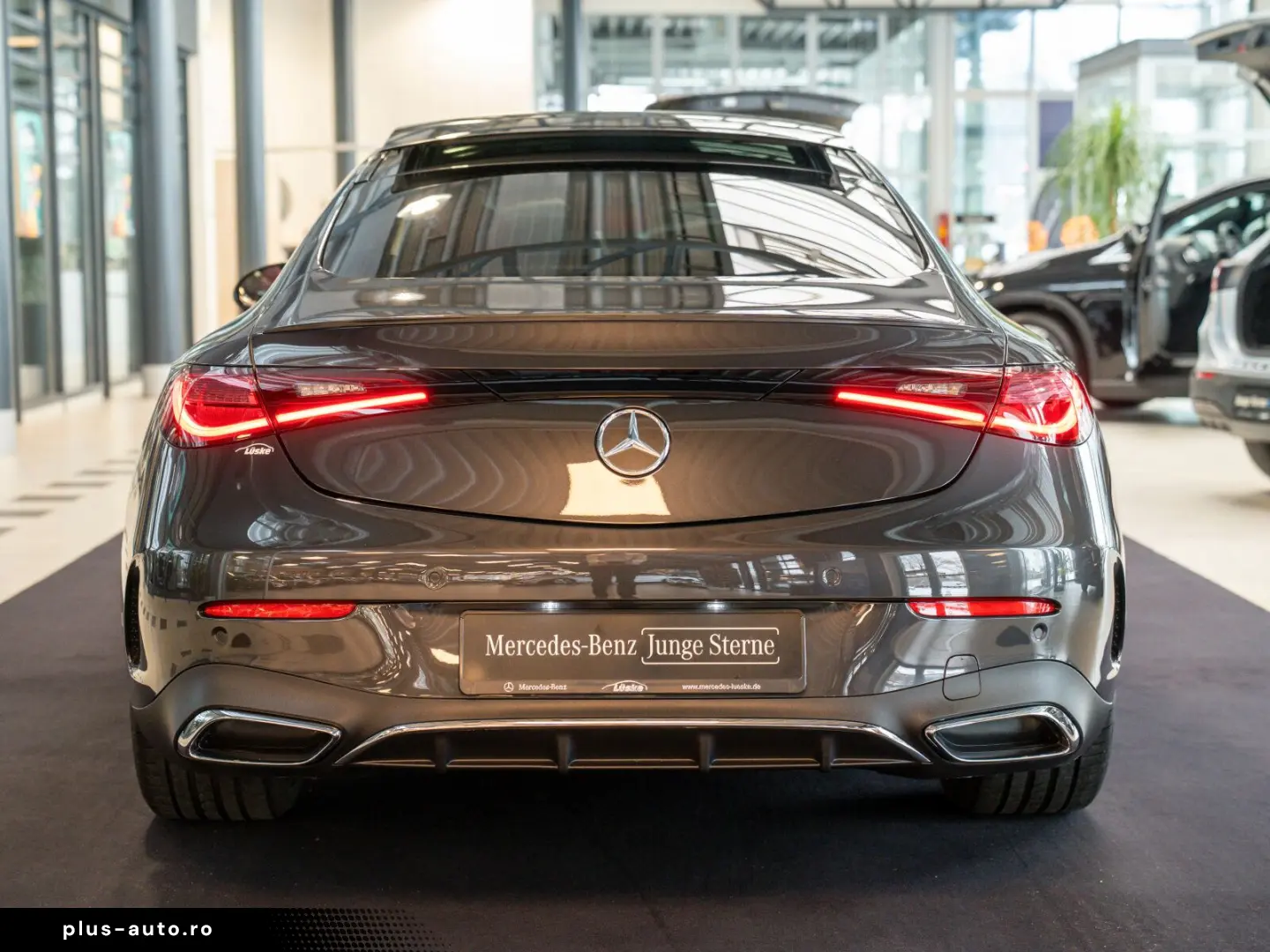 MERCEDES-BENZ CLE 220 d Coupé AMG Line powerrot Pano&hellip;