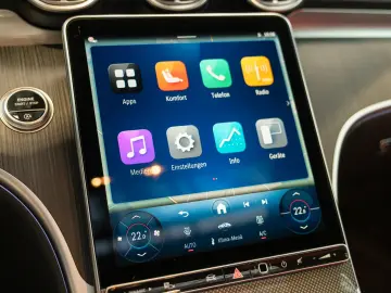 MERCEDES-BENZ CLE 220 d Coupé AMG Line powerrot Pano&hellip;