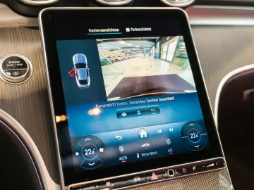 MERCEDES-BENZ CLE 220 d Coupé AMG Line powerrot Pano&hellip;