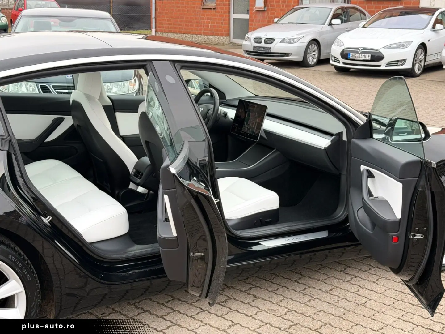 TESLA Model 3 Standard Plus 1.Hand AHK Leder Weiß
