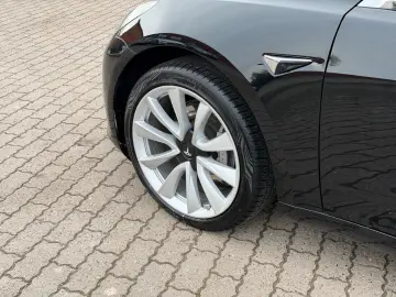 TESLA Model 3 Standard Plus 1.Hand AHK Leder Weiß