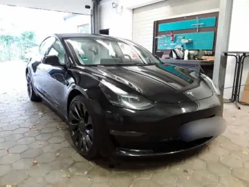 TESLA Model 3 Performance Dual  White Interior