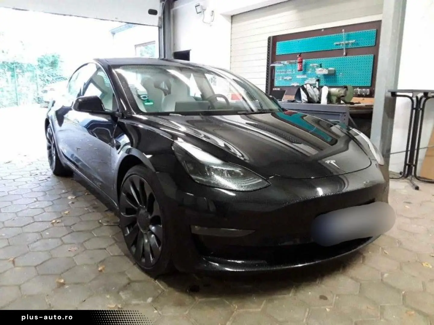 TESLA Model 3 Performance Dual  White Interior