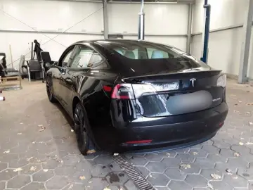 TESLA Model 3 Performance Dual  White Interior