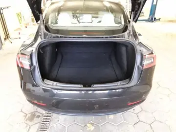 TESLA Model 3 Performance Dual  White Interior