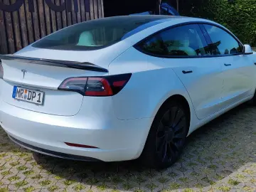 TESLA Model 3 Performance 2xWeiss Mwst. evtl.Inz.mögl.